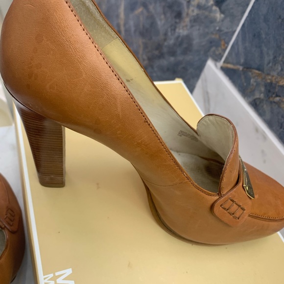 Tierlyn Platform - Picture 2 of 4